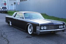 Lincoln Continental 1965 3.jpg